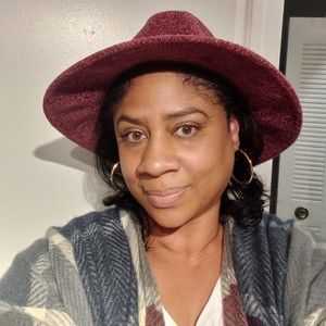 Meet your Posher, Albertina